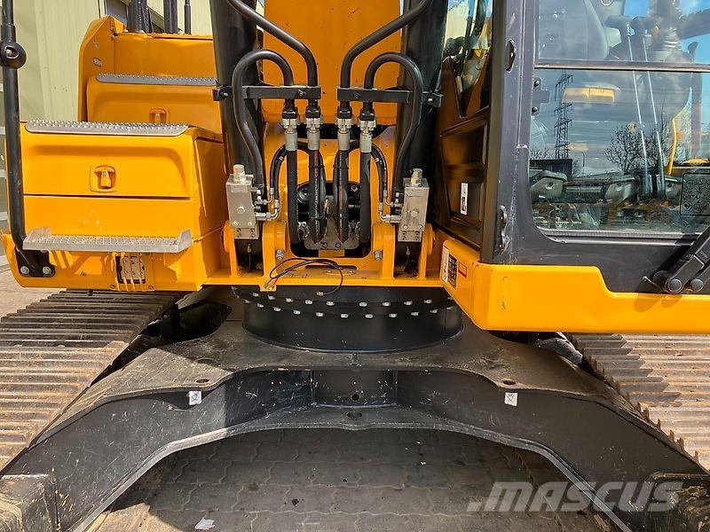 JCB 220X mit Wolff Abbruchgitter Excavadoras sobre orugas