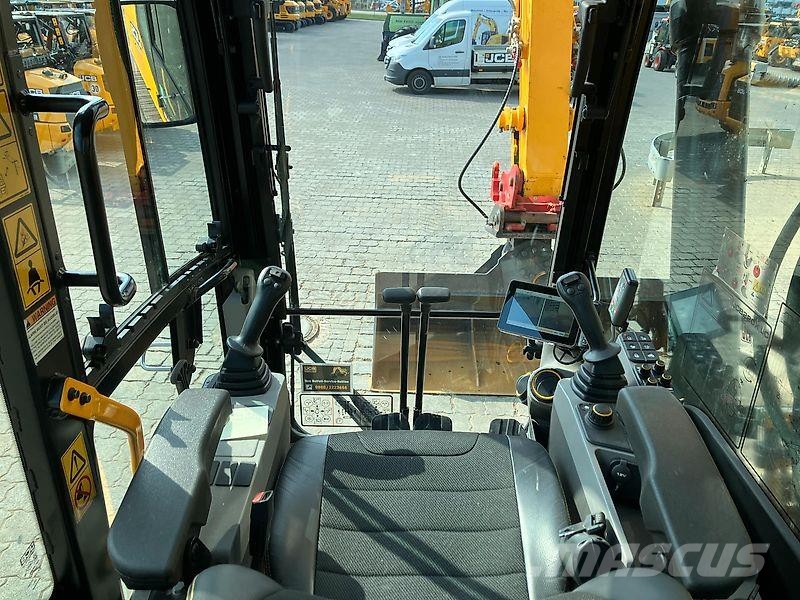 JCB 220X mit Wolff Abbruchgitter Excavadoras sobre orugas