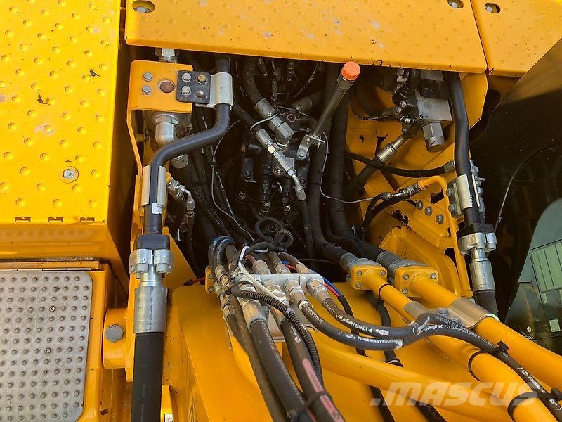 JCB 220X mit Wolff Abbruchgitter Excavadoras sobre orugas