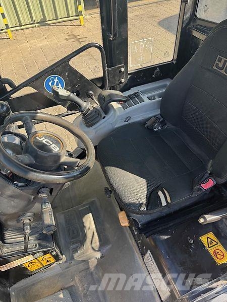 JCB 403 Iekrāvēji uz riteņiem