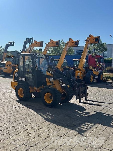 JCB 403 Iekrāvēji uz riteņiem