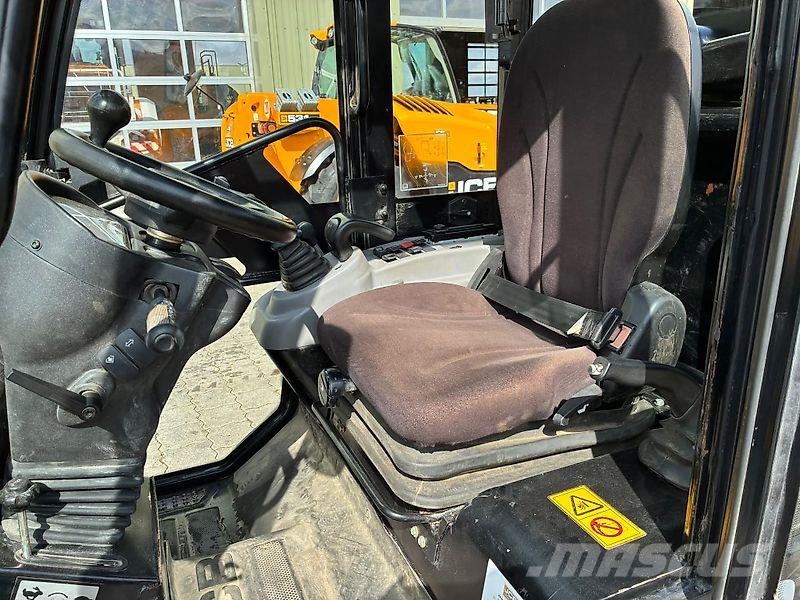 JCB 403 PLUS Kabine Liukuohjatut kuormaajat
