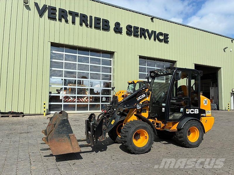 JCB 403 PLUS Kabine Liukuohjatut kuormaajat
