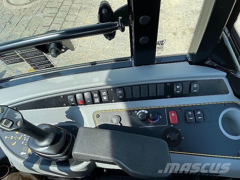 JCB 409 Rataslaadurid