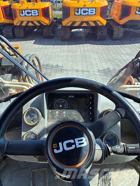 JCB 427 HT لوادر بعجل