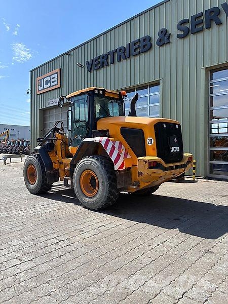 JCB 427 HT لوادر بعجل