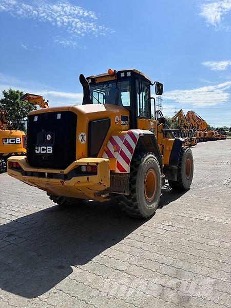 JCB 427 HT لوادر بعجل