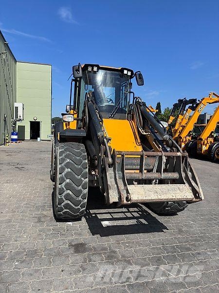 JCB 427 HT لوادر بعجل