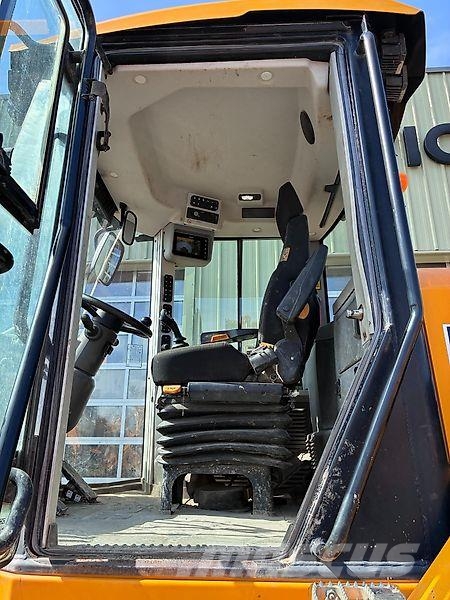 JCB 427 HT لوادر بعجل