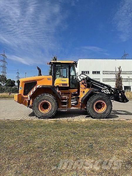 JCB 437 S5 HT Kolesové nakladače