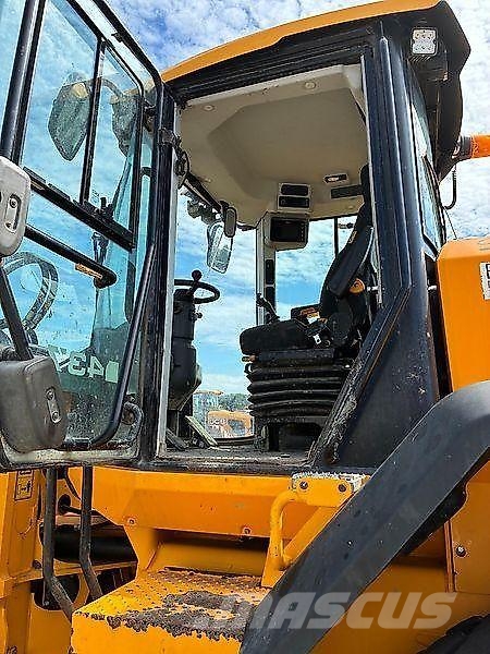 JCB 437 S5 HT Kolesové nakladače
