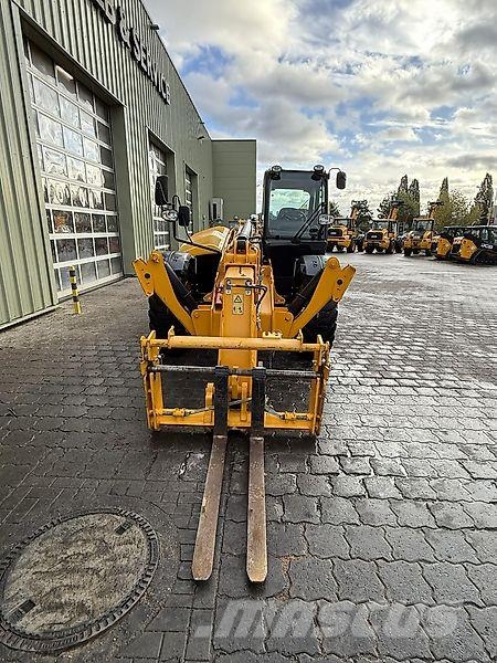 JCB 540-140 HiViz Carretillas telescópicas