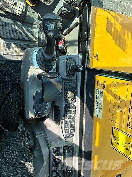 JCB 86C-2 TAB Bagri goseničarji