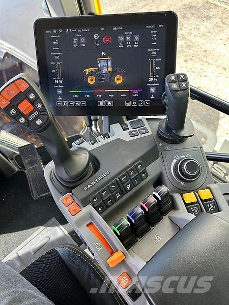 JCB Fastrac 4220 ICON ProLine 트랙터
