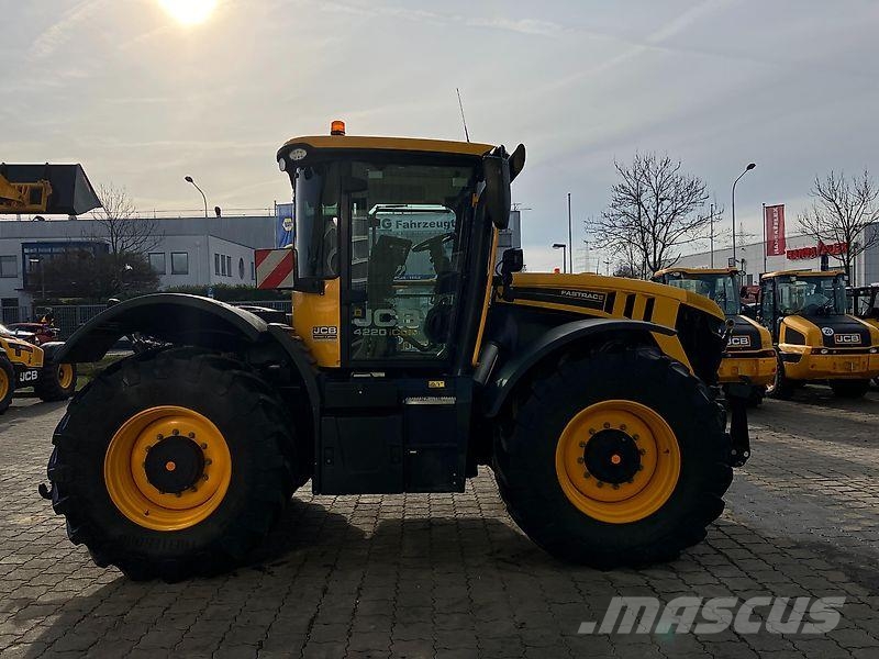 JCB Fastrac 4220 ICON ProLine トラクター