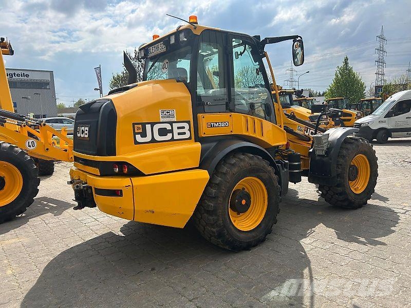 JCB TM320 Agri Телескопічні навантажувачі