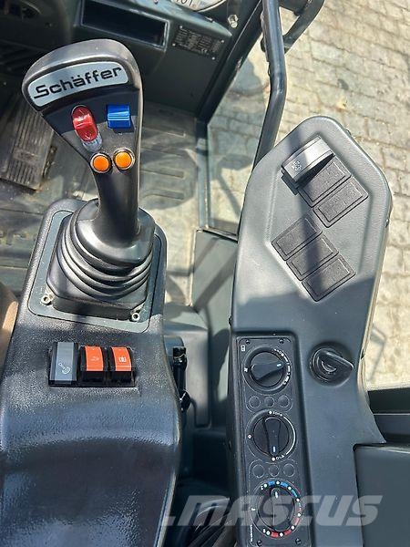 Schäffer 6680T 伸缩臂叉装车|叉装车