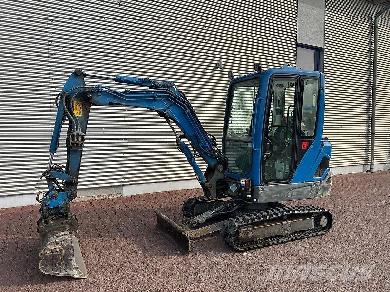 Takeuchi TB225 Raupenbagger