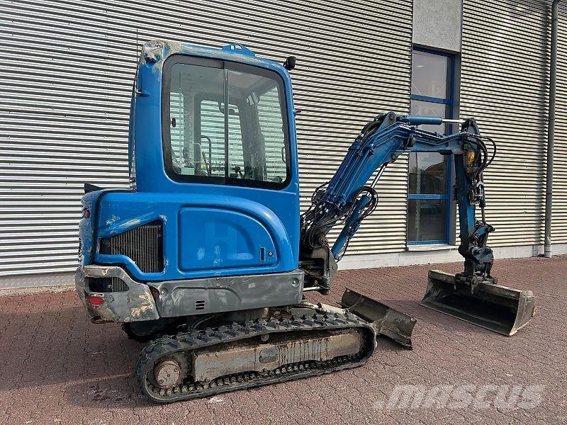 Takeuchi TB225 Raupenbagger