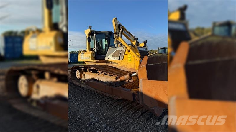 Komatsu D65PX-15 Spycharki gąsienicowe