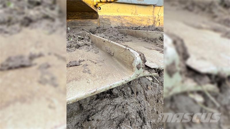 Komatsu D65PX-15 Spycharki gąsienicowe