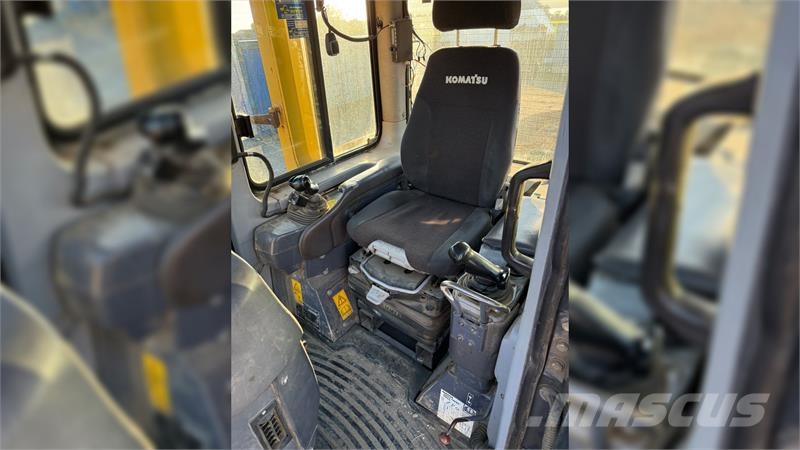 Komatsu D65PX-15 Spycharki gąsienicowe