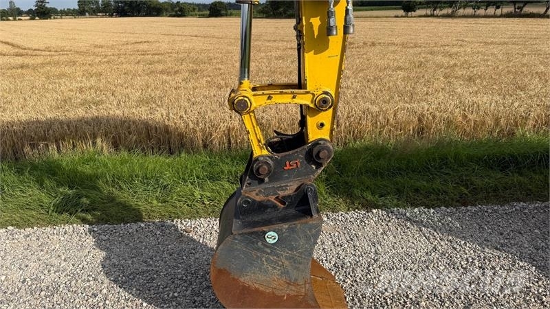 Komatsu PC88MR-10 Εκσκαφείς με ερπύστριες