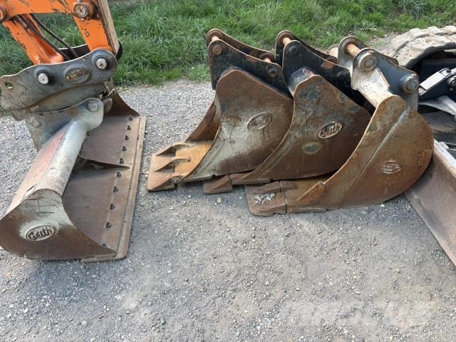 Doosan DX85R-3 Vidēja lieluma ekskavatori 7 t - 12 t