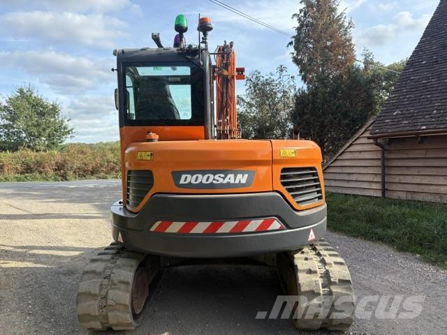 Doosan DX85R-3 Midibagger 7t - 12t