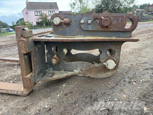 Dromone Excavator Pallet Forks to suit 13T/20T Drugi deli