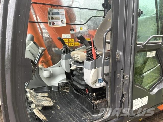 Hitachi ZX135US-6 Bageri gusjeničari