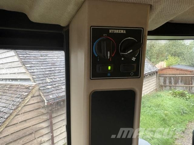 Hydrema 912F Swivel Skip Mini pašizgāzēji