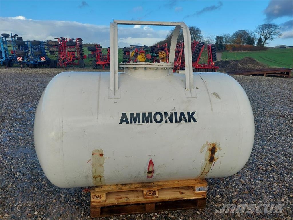 Agrodan Ammoniaktank 1200 kg Kraftstoff- und Zusatzstoffbehälter