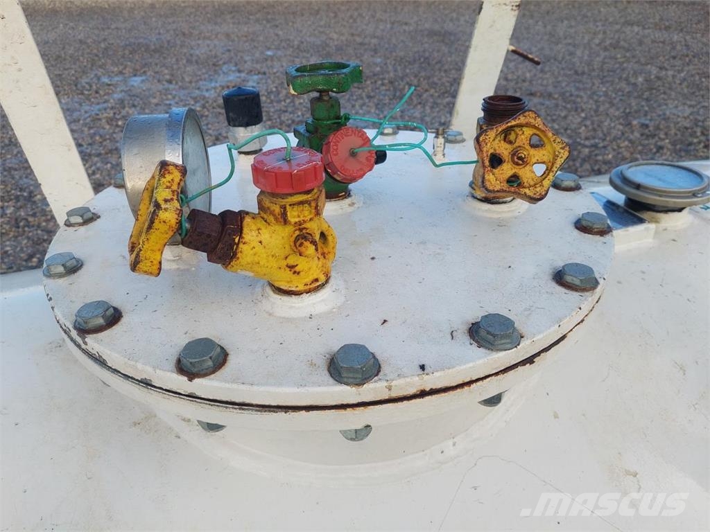 Agrodan Ammoniaktank 1200 kg Kraftstoff- und Zusatzstoffbehälter