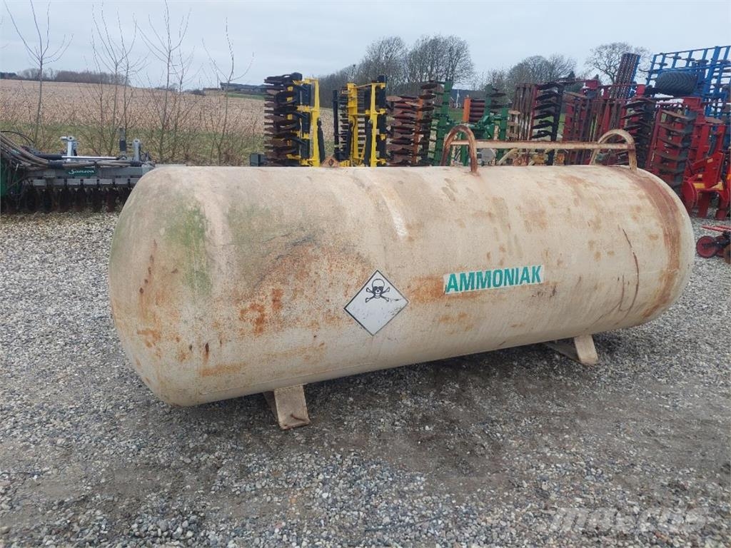 Agrodan Ammoniaktank 3200 kg Kraftstoff- und Zusatzstoffbehälter