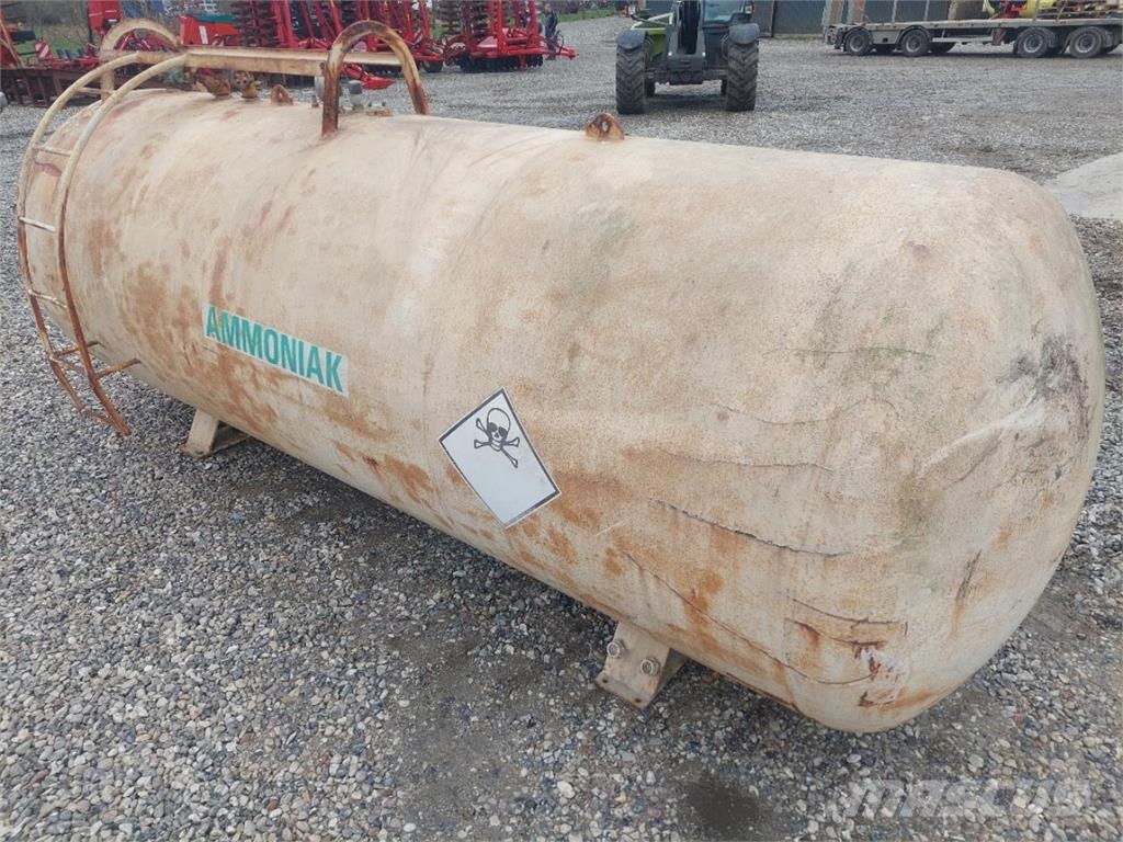 Agrodan Ammoniaktank 3200 kg Kraftstoff- und Zusatzstoffbehälter