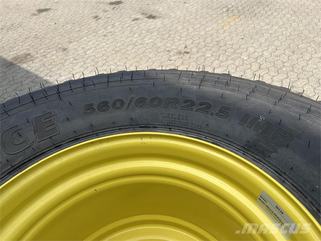 Alliance FLOTATION RADIAL 388 Riepas, riteņi un diski