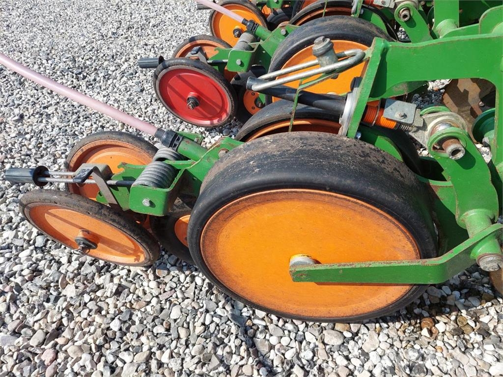 Amazone EDX 9000-T - 12 rækket Precisionsåmaskiner