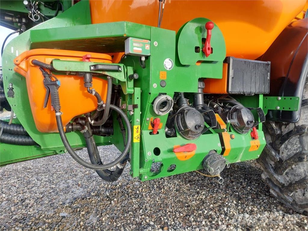 Amazone UX 11200 -36m med Amaselect Trailed sprayers