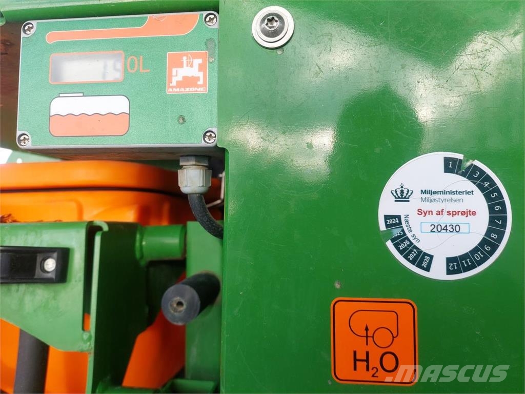 Amazone UX 11200 -36m med Amaselect Trailed sprayers