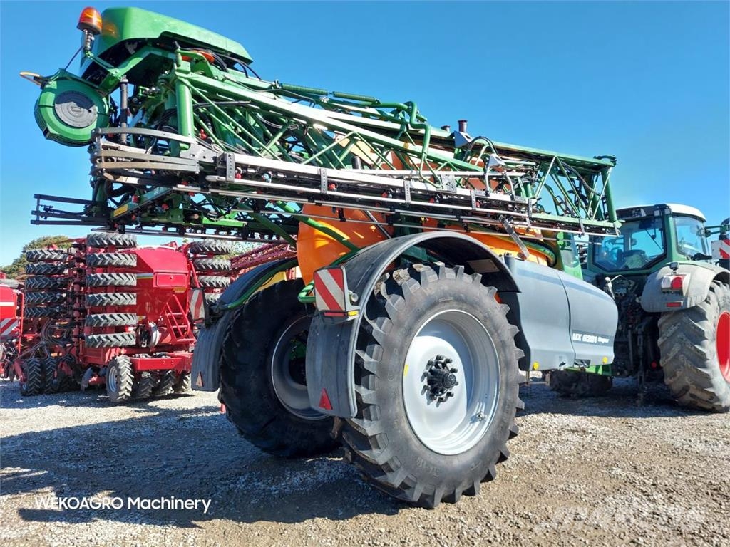 Amazone UX 6201 Super - 24-30-36m Slepesprøyter