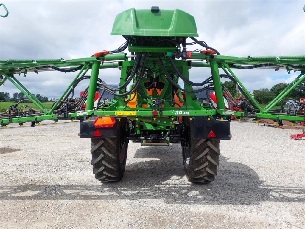 Amazone UX 8601 -30m- 25cm dyseafstand Vučene prskalice