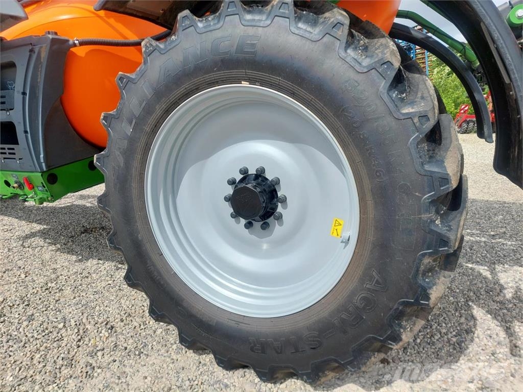 Amazone UX 8601 -30m- 25cm dyseafstand Vučene prskalice