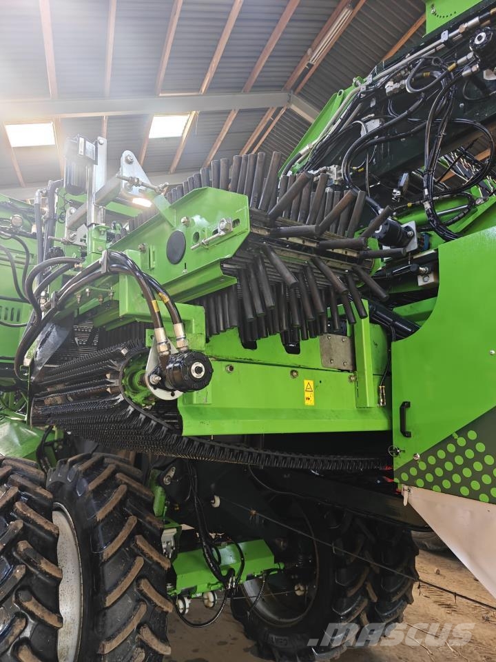 AVR 9200 VARIOWEB Potato harvesters