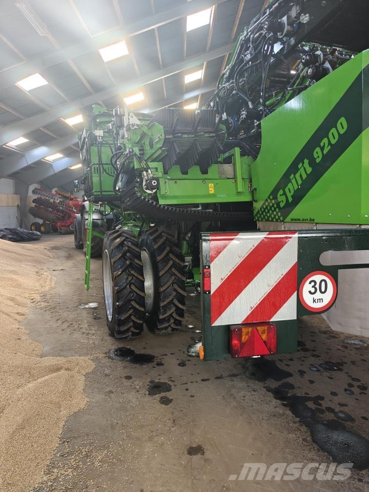 AVR 9200 VARIOWEB Potato harvesters