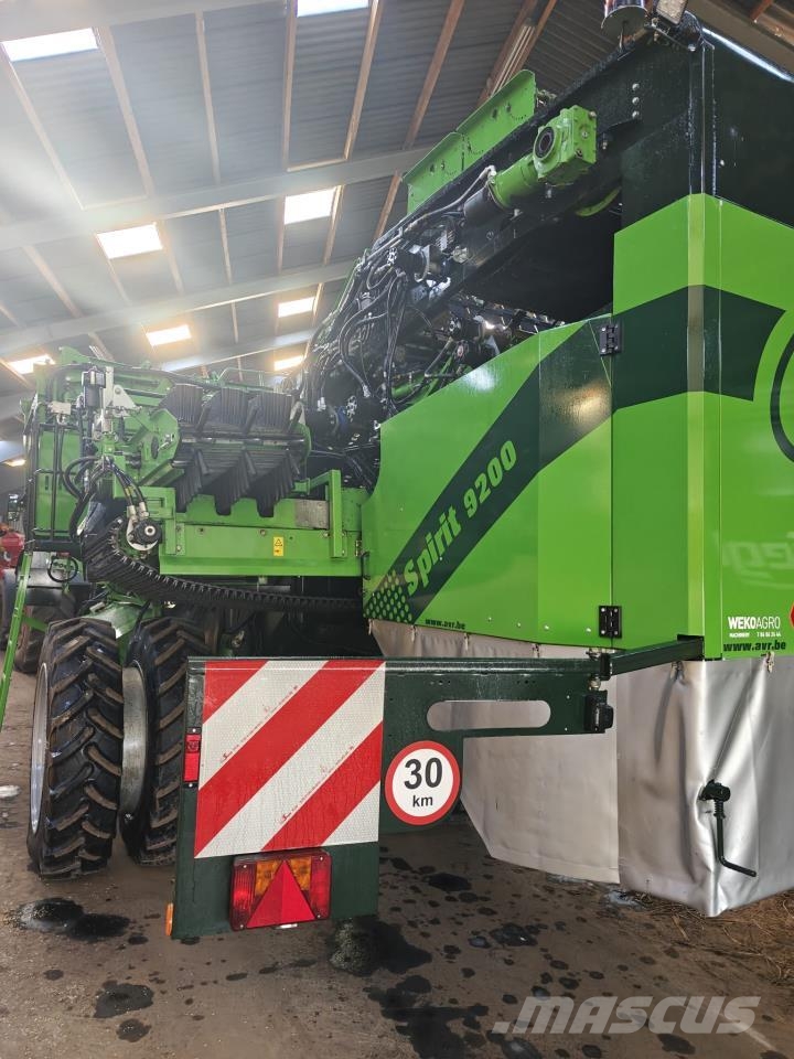 AVR 9200 VARIOWEB Potato harvesters