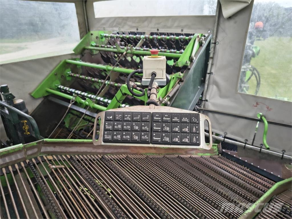 AVR Spirit 9200 CR Картоплезбиральні комбайни