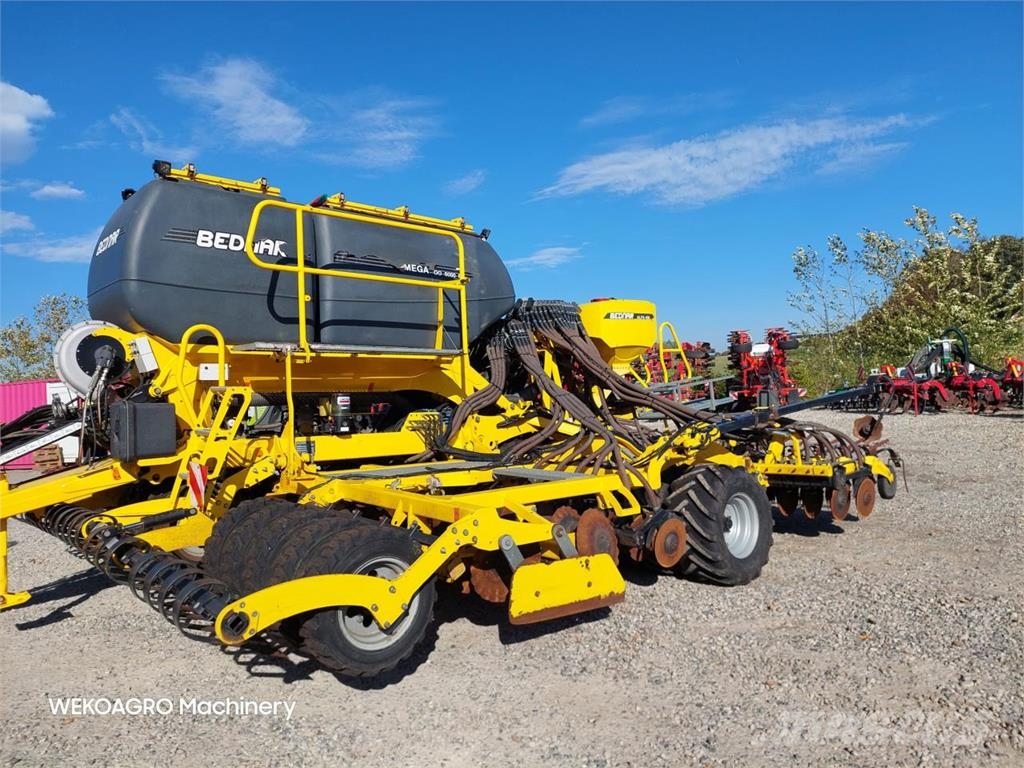 Bednar Omega OO6000 FL med Alfa-Drill Sorvetőgép