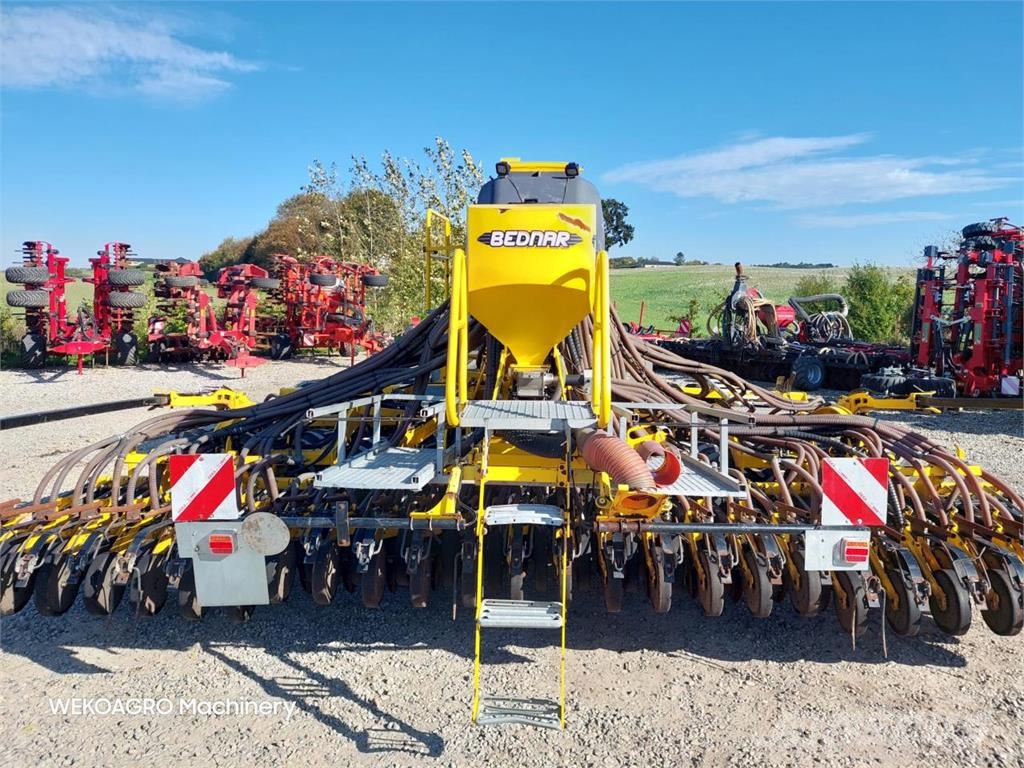 Bednar Omega OO6000 FL med Alfa-Drill Sorvetőgép