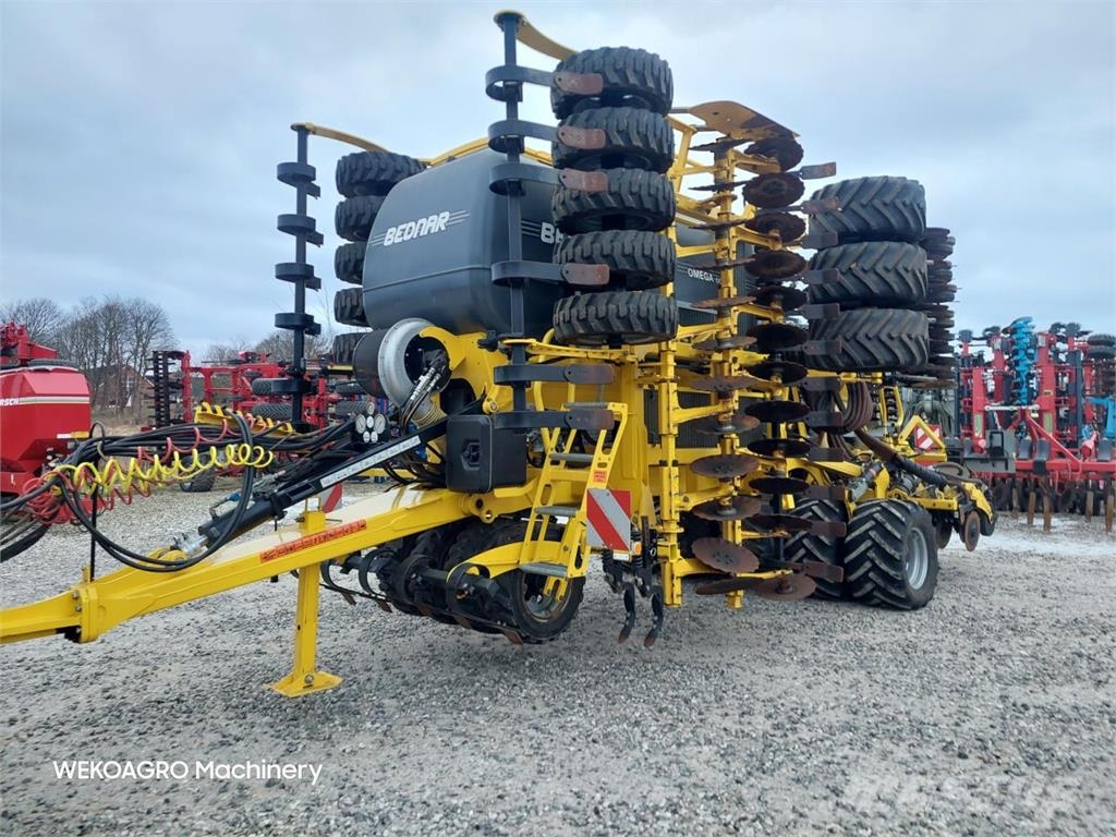 Bednar Omega OO6000 FL med Alfa-Drill Mechanické sejačky